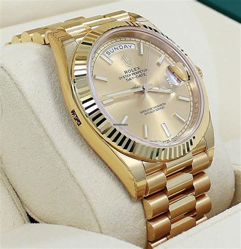 18k gold rolex president day date|pre owned Rolex president 40mm.